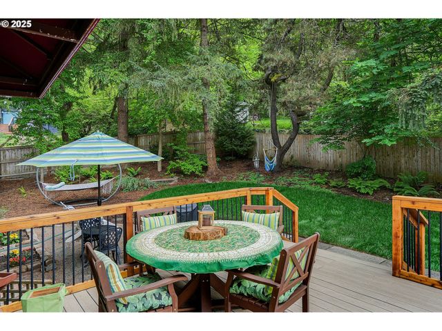1946 ROBERTA Ave S, Salem, OR 97301