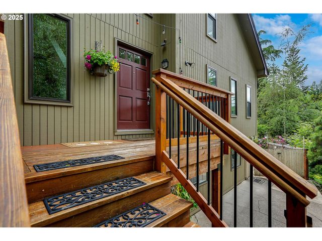 1946 ROBERTA Ave S, Salem, OR 97301