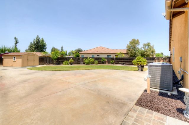 3056 Kenosha Avenue, Clovis, CA 93619