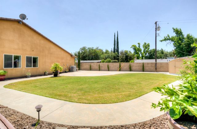 3056 Kenosha Avenue, Clovis, CA 93619