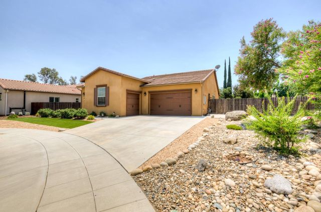 3056 Kenosha Avenue, Clovis, CA 93619