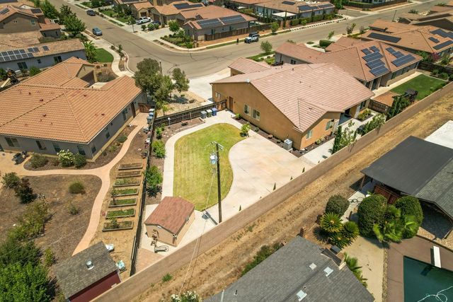 3056 Kenosha Avenue, Clovis, CA 93619