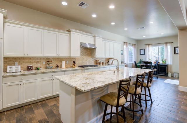 3056 Kenosha Avenue, Clovis, CA 93619