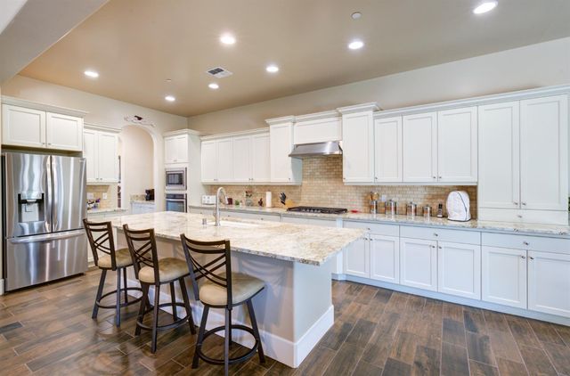 3056 Kenosha Avenue, Clovis, CA 93619