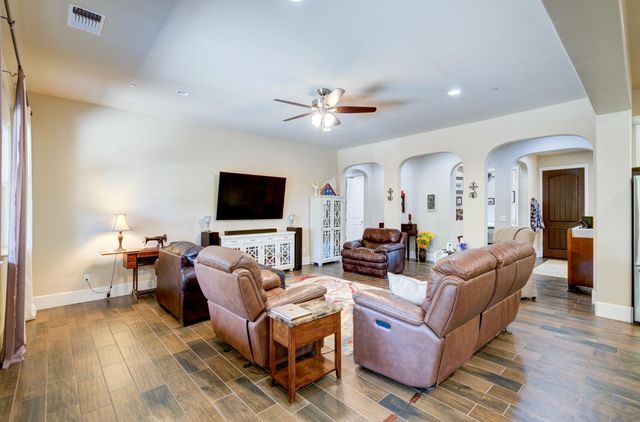 3056 Kenosha Avenue, Clovis, CA 93619
