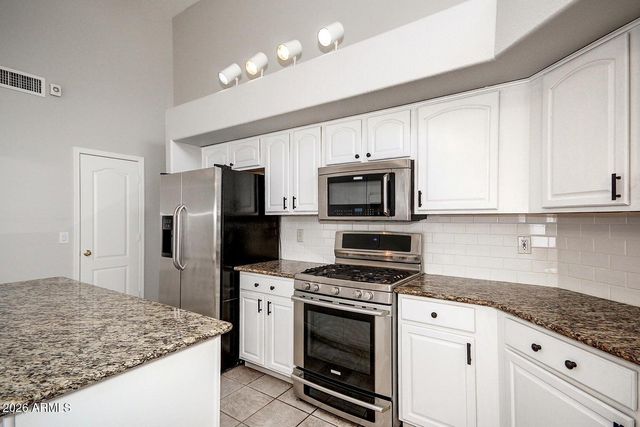 12715 W CAMBRIDGE Avenue, Avondale, AZ 85392