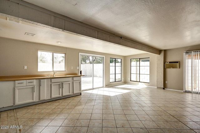 12715 W CAMBRIDGE Avenue, Avondale, AZ 85392