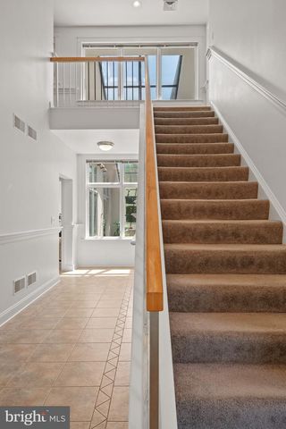 23 DEERFIELD RD, Lancaster, PA 17603