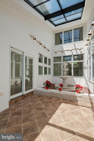 23 DEERFIELD RD, Lancaster, PA 17603