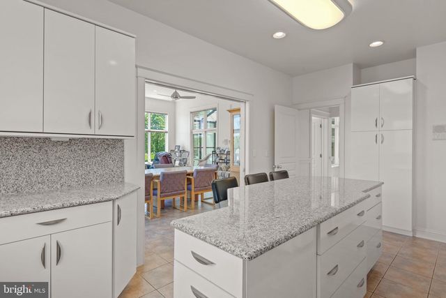23 DEERFIELD RD, Lancaster, PA 17603