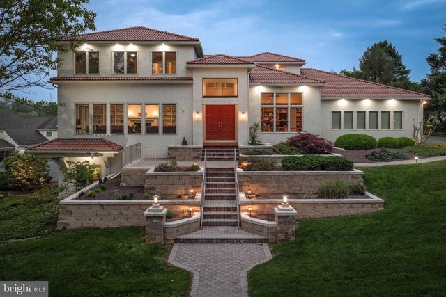 23 DEERFIELD RD, Lancaster, PA 17603