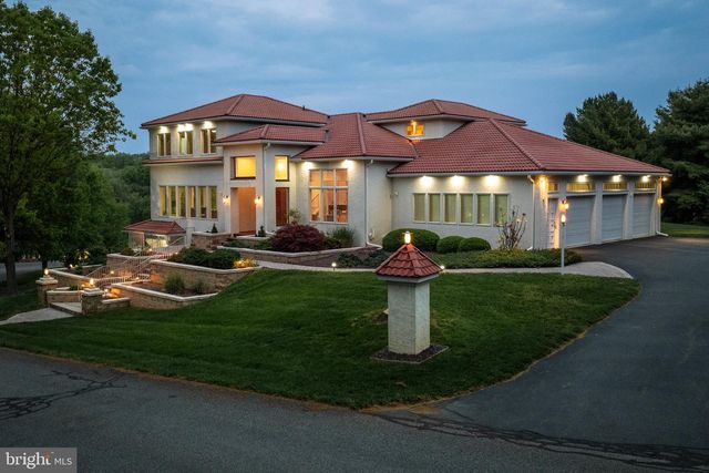 23 DEERFIELD RD, Lancaster, PA 17603