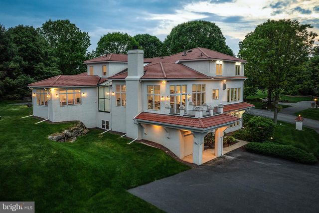 23 DEERFIELD RD, Lancaster, PA 17603
