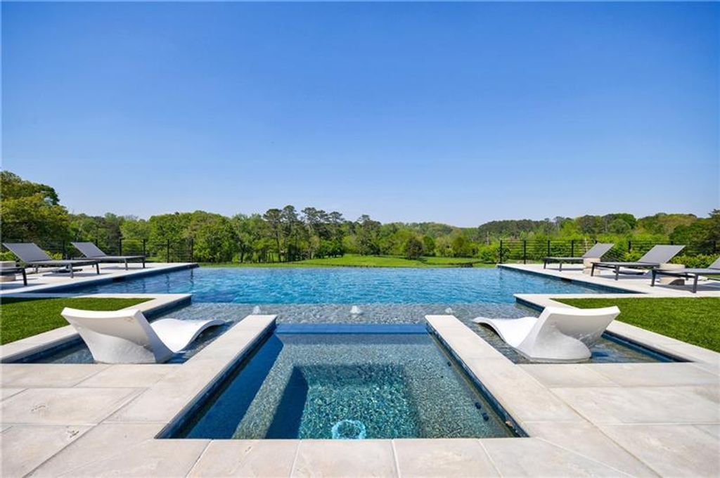 Image 28 of property listing at 14200 Hopewell Road, Milton, GA 30004