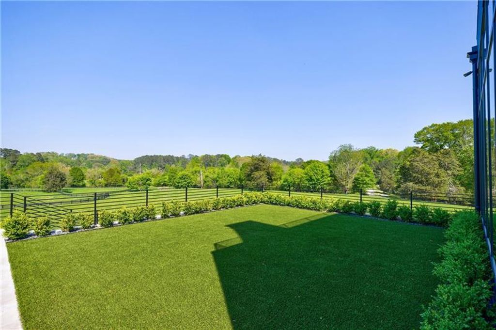 Image 75 of property listing at 14200 Hopewell Road, Milton, GA 30004