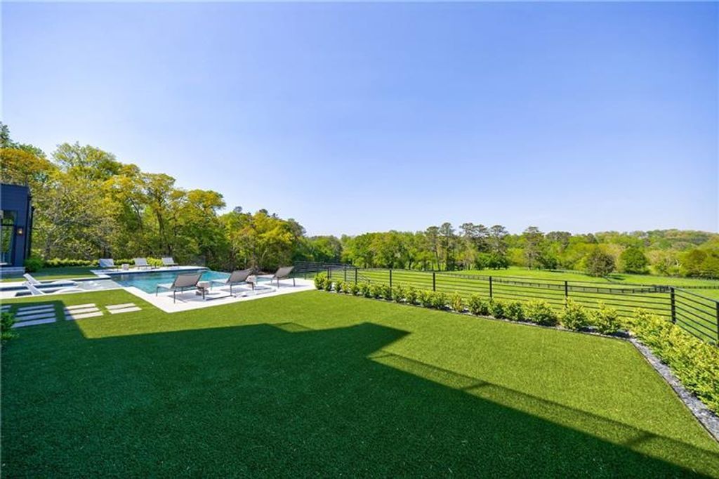 Image 76 of property listing at 14200 Hopewell Road, Milton, GA 30004