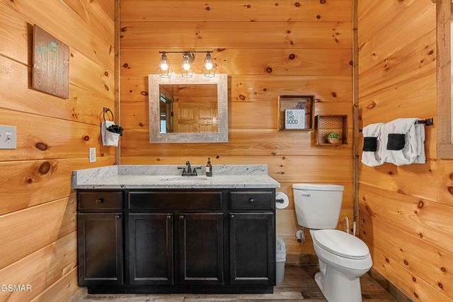 2109 Eagle Feather Drive, Sevierville, TN 37876