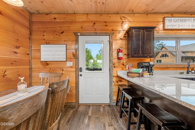 2109 Eagle Feather Drive, Sevierville, TN 37876