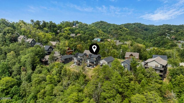 2109 Eagle Feather Drive, Sevierville, TN 37876