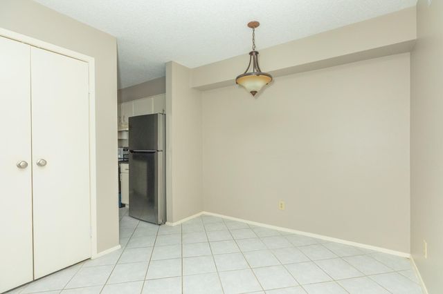 7128 N Holiday Drive, Galveston, TX 77550