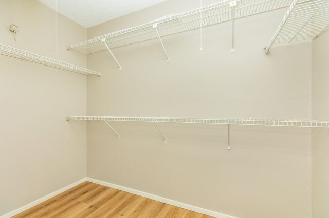 7128 N Holiday Drive, Galveston, TX 77550