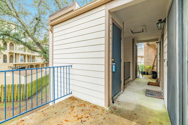 7128 N Holiday Drive, Galveston, TX 77550