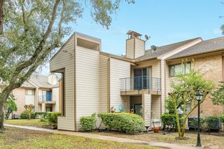 7128 N Holiday Drive, Galveston, TX 77550