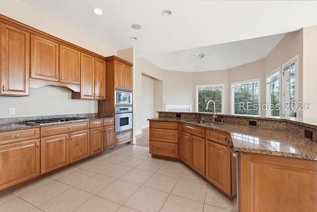 5 Wisteria Ln, Bluffton, SC 29909