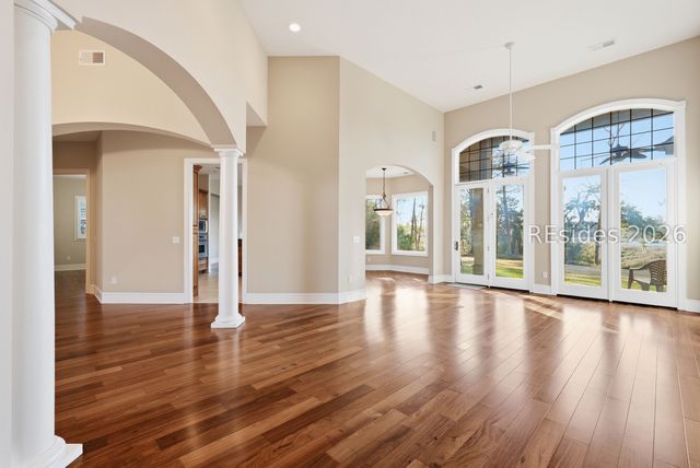 5 Wisteria Ln, Bluffton, SC 29909