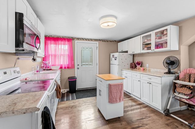 601 Labore Road, Little Canada, MN 55117