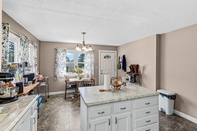 601 Labore Road, Little Canada, MN 55117