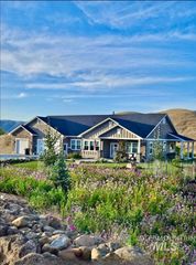 190 Porter Creek Rd, Horseshoe Bend, ID 83629