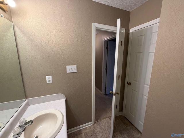 2154 Westbury Court Sw, Decatur, AL 35603