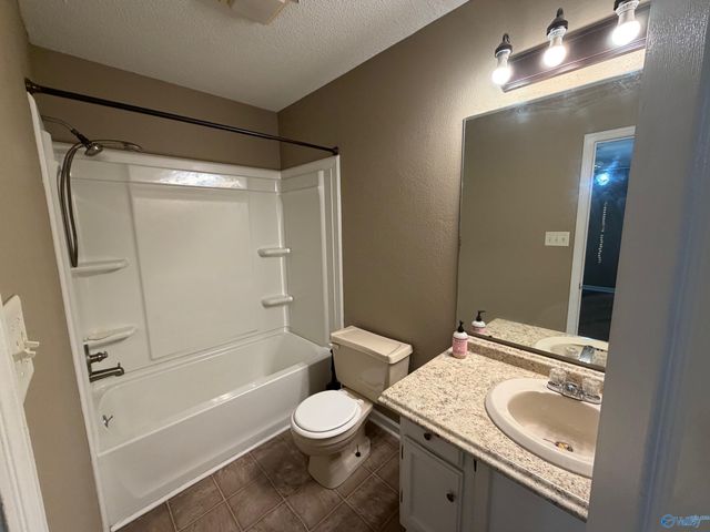 2154 Westbury Court Sw, Decatur, AL 35603