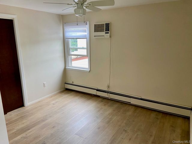 11 April Lane, Hicksville, NY 11801