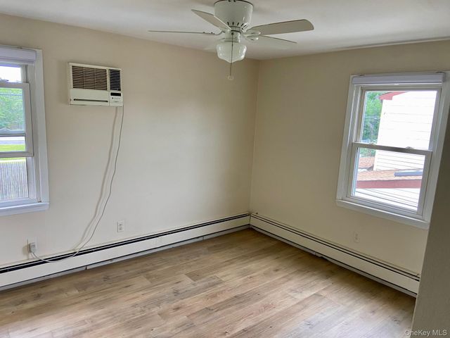 11 April Lane, Hicksville, NY 11801