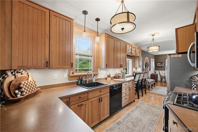4695 Harris Hill Road, Clarence, NY 14221