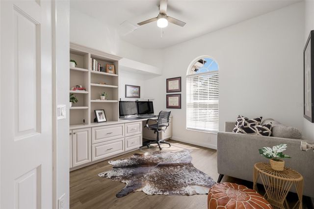 8009 ROYAL BIRKDALE CIRCLE, Lakewood Ranch, FL 34202