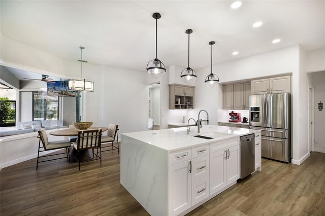 8009 ROYAL BIRKDALE CIRCLE, Lakewood Ranch, FL 34202