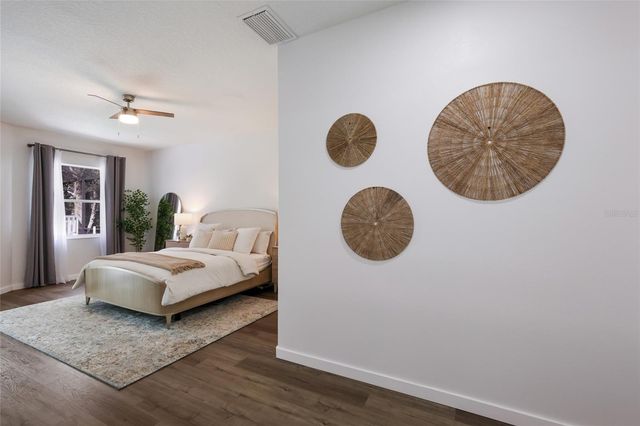 8009 ROYAL BIRKDALE CIRCLE, Lakewood Ranch, FL 34202