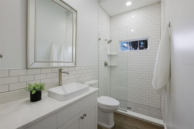 8009 ROYAL BIRKDALE CIRCLE, Lakewood Ranch, FL 34202