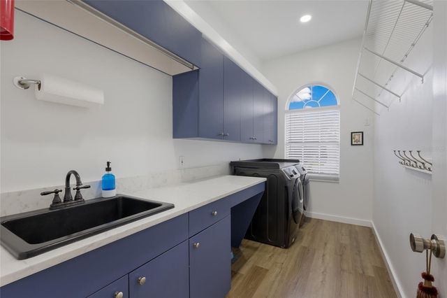 8009 ROYAL BIRKDALE CIRCLE, Lakewood Ranch, FL 34202