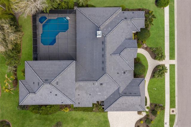 8009 ROYAL BIRKDALE CIRCLE, Lakewood Ranch, FL 34202