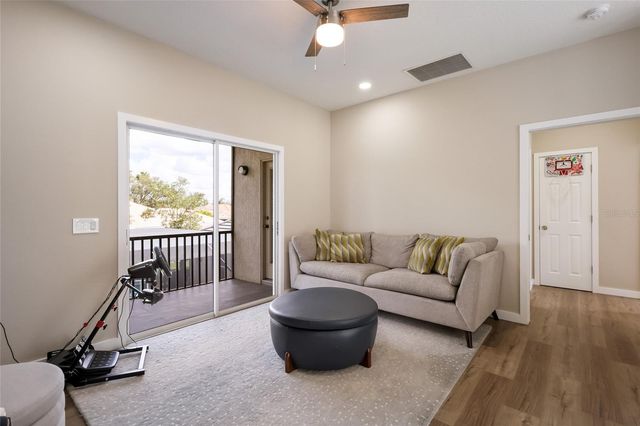 8009 ROYAL BIRKDALE CIRCLE, Lakewood Ranch, FL 34202