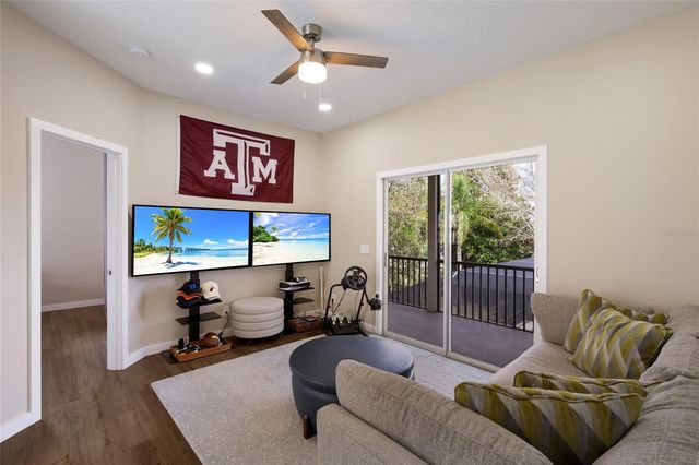 8009 ROYAL BIRKDALE CIRCLE, Lakewood Ranch, FL 34202