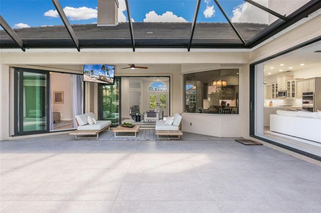 8009 ROYAL BIRKDALE CIRCLE, Lakewood Ranch, FL 34202