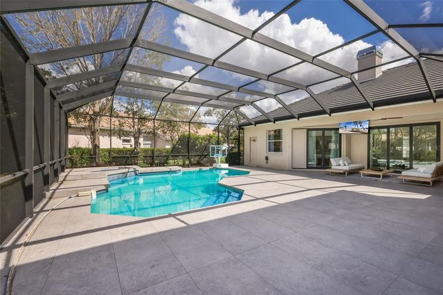 8009 ROYAL BIRKDALE CIRCLE, Lakewood Ranch, FL 34202