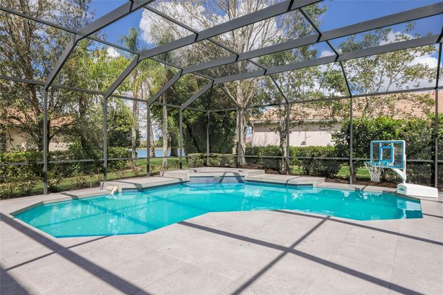 8009 ROYAL BIRKDALE CIRCLE, Lakewood Ranch, FL 34202