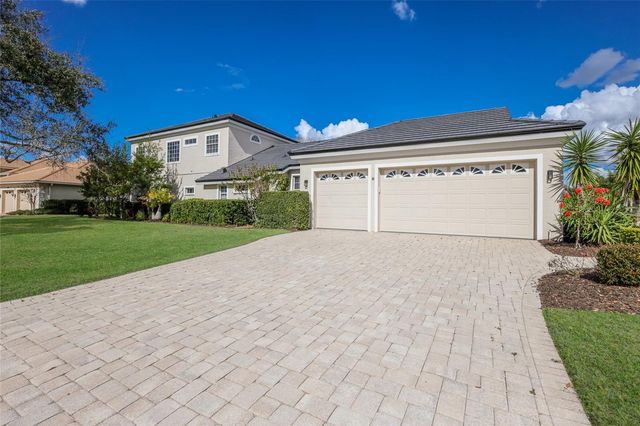 8009 ROYAL BIRKDALE CIRCLE, Lakewood Ranch, FL 34202