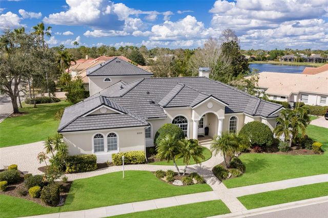 8009 ROYAL BIRKDALE CIRCLE, Lakewood Ranch, FL 34202